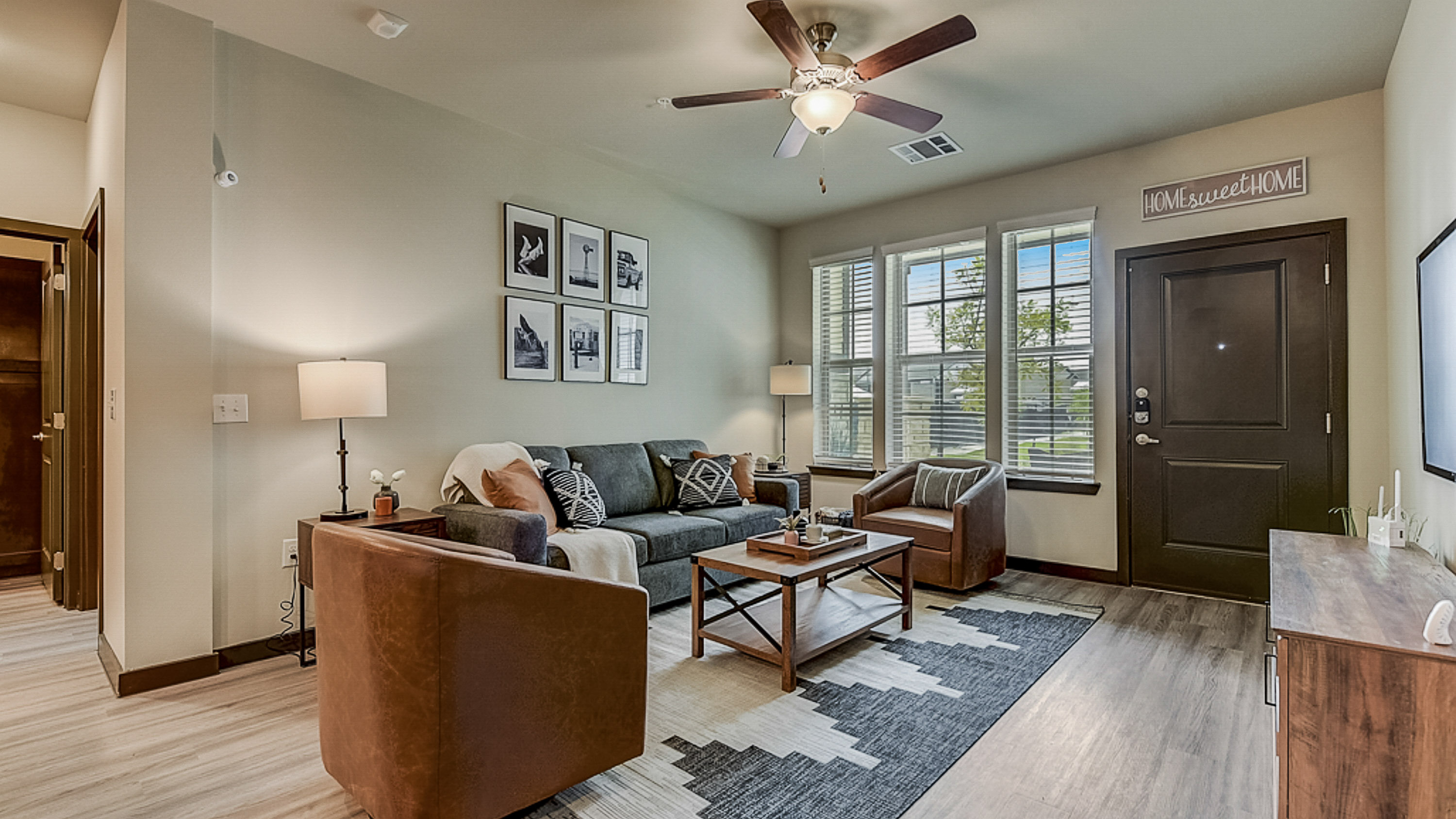 Photos of Springs at Grand Prairie Apartments in Grand Prairie, TX